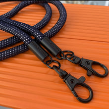 Load image into Gallery viewer, 3D white blue 立體藍白 -「金屬版」多用途電話繩連電話扣