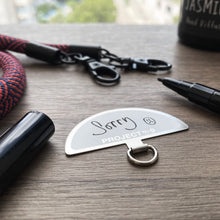 Load image into Gallery viewer, B/W twill 白底黑斜紋 -「金屬版」多用途電話繩連電話扣