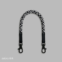 Load image into Gallery viewer, Zebra 斑馬 -「高級皮版」多用途電話繩連電話扣
